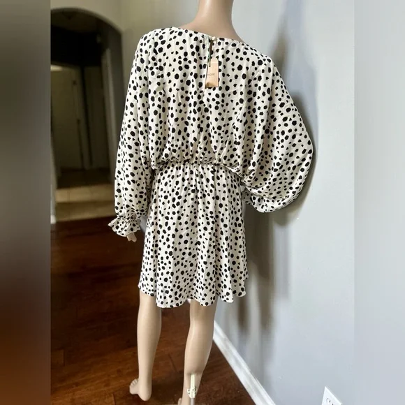 NWT Umgee Cream Spotted Dress - Picture 5 of 7